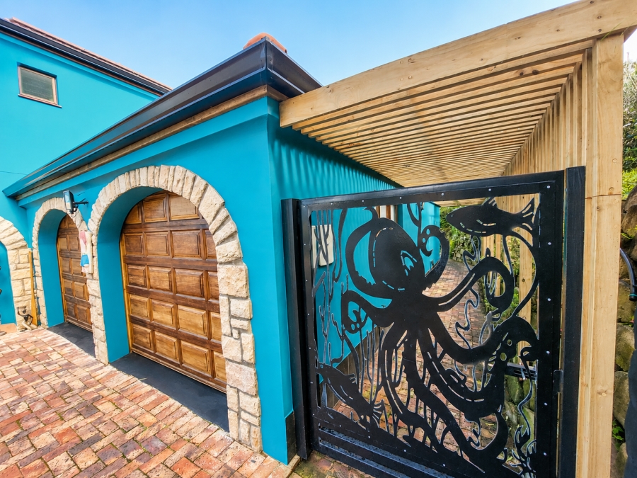4 Bedroom Property for Sale in Brenton On Sea Western Cape